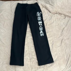Gap Star Wars boys pants size 10. Good condition. Smoke free Dog friendly home.